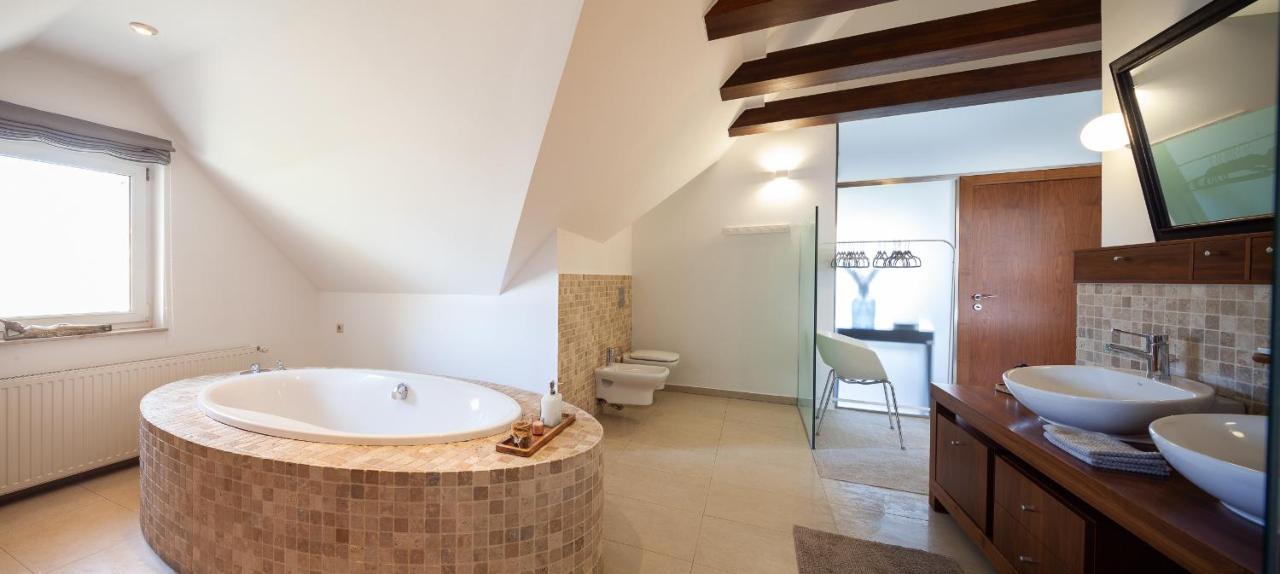 Silver Willow Luxury Apartment Sopron Ngoại thất bức ảnh
